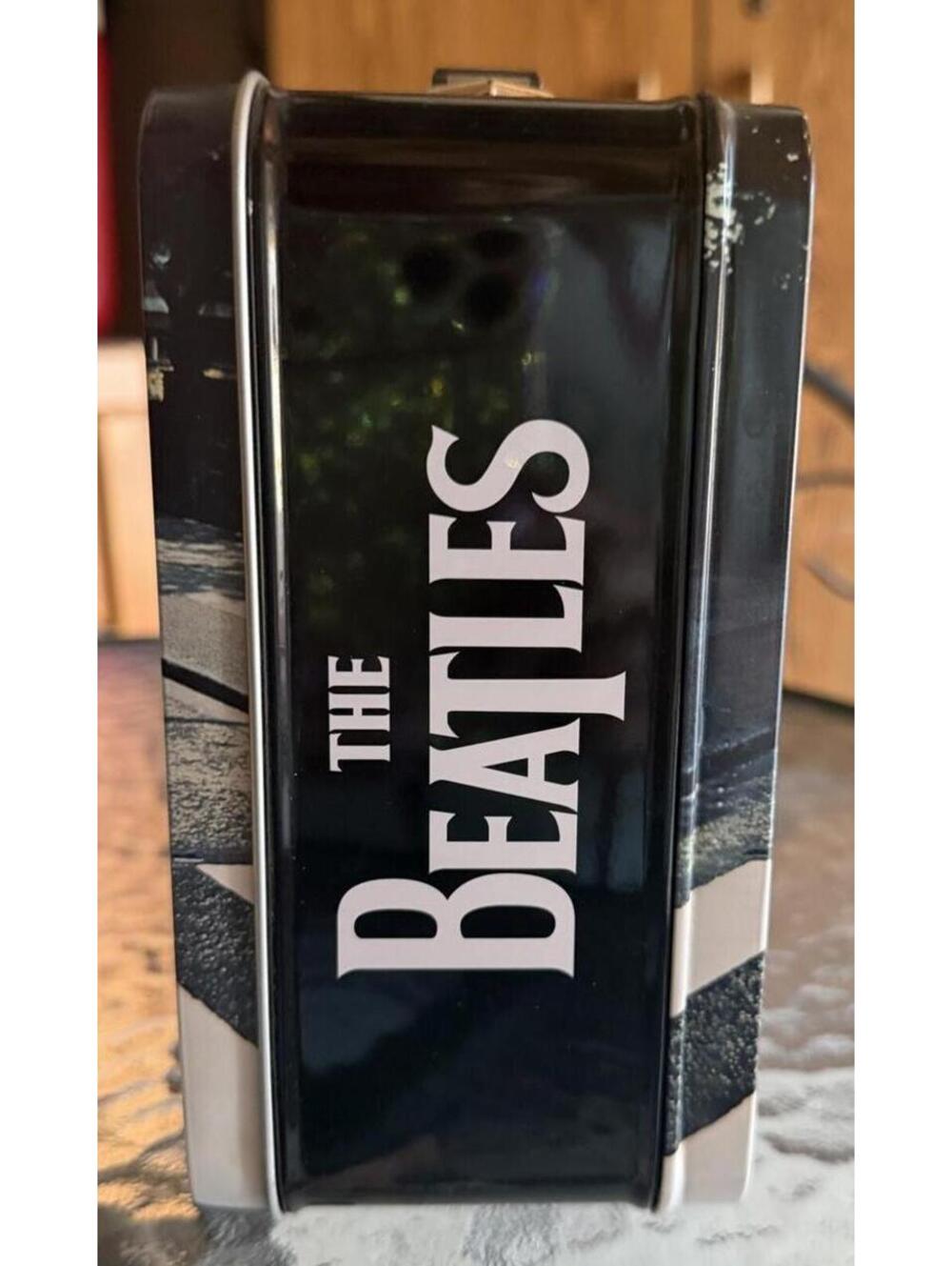 The Beatles Abbey Road Metal Lunchbox - Picture 5 of 5